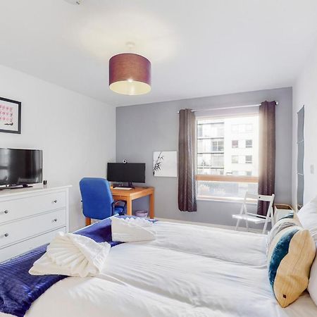 Lovely 1 Bed Apartment In Streatham Londen Buitenkant foto