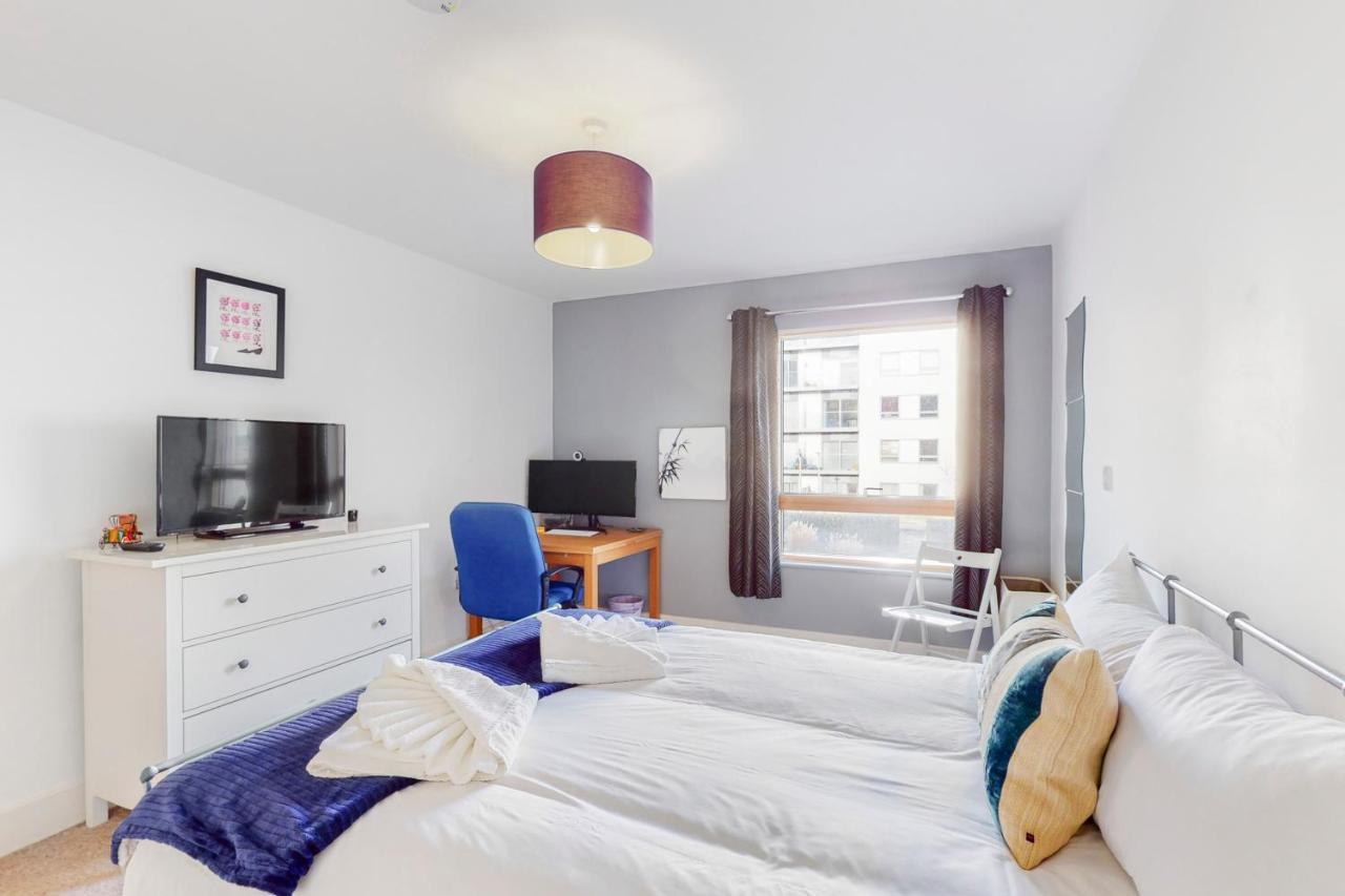 Lovely 1 Bed Apartment In Streatham Londen Buitenkant foto